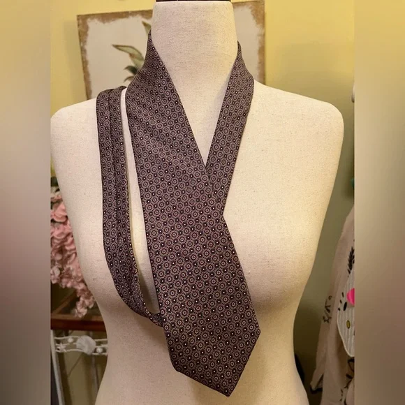 Christian Dior Men's Silk Tie - Gray and Navy EUC Vintage - Picture 2 of 4